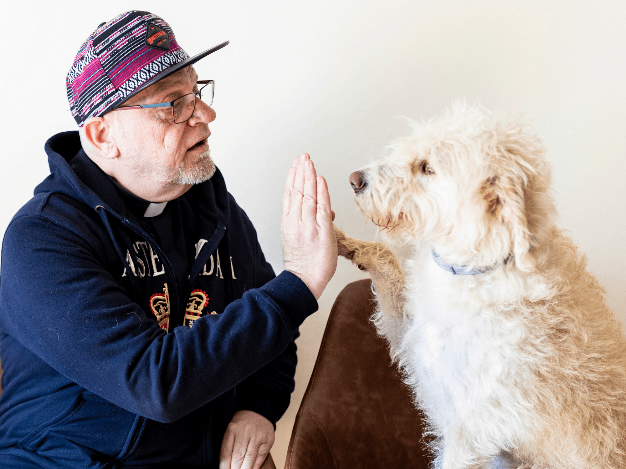 Pfarrer%20Franz%20Zeiger%20und%20Hund