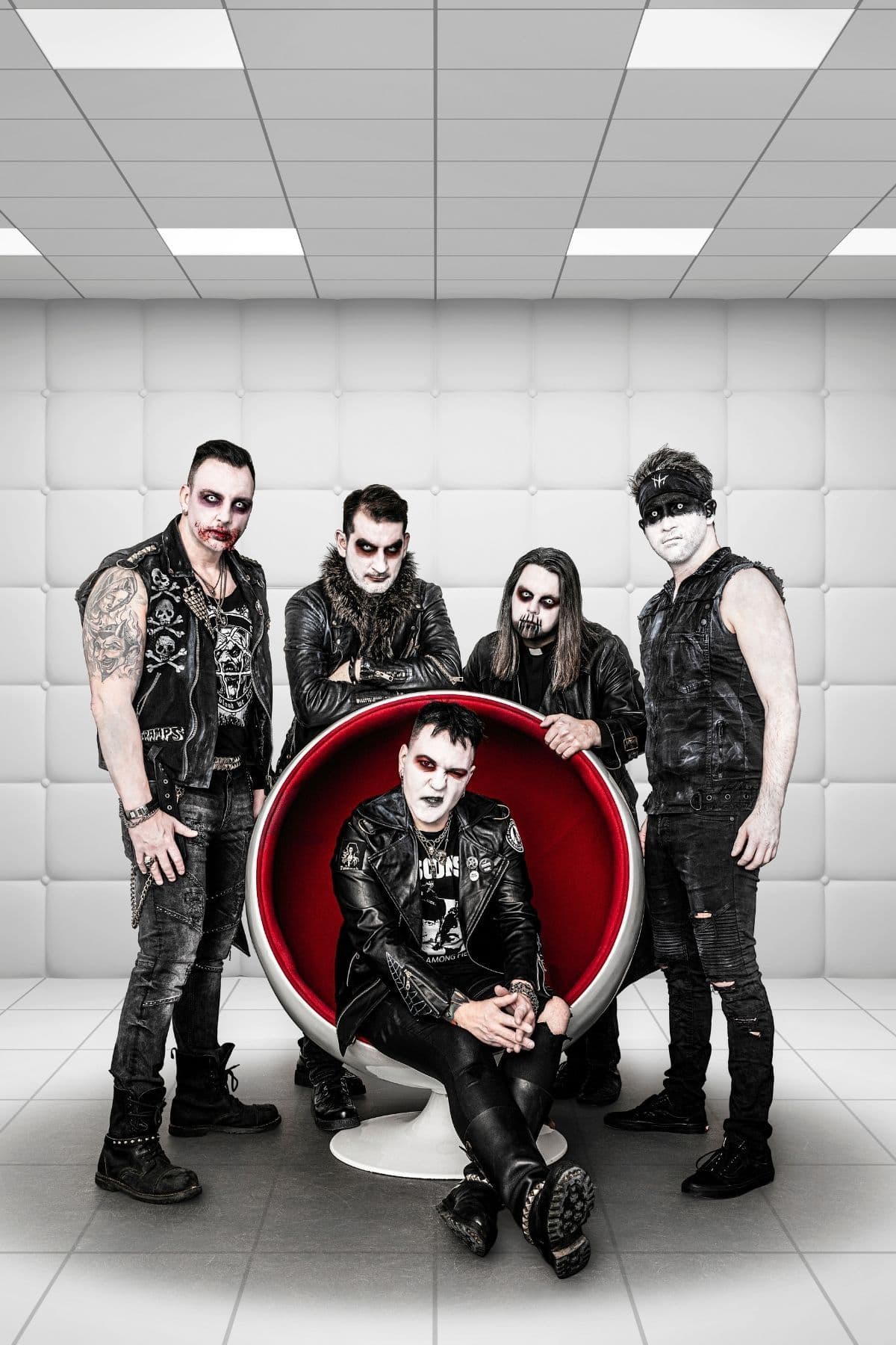 Die%20%C3%B6sterreichische%20Horrorpunkband%20%22Blood%20Sucking%20Zombies%20from%20Outer%20Space%22.